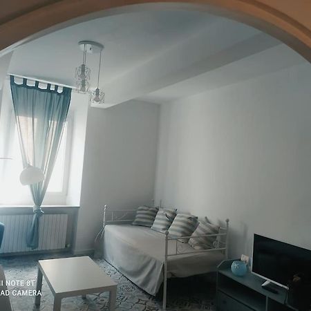 Le Finestre Sul Borgo 1 Apartment ปาร์มา ภายนอก รูปภาพ